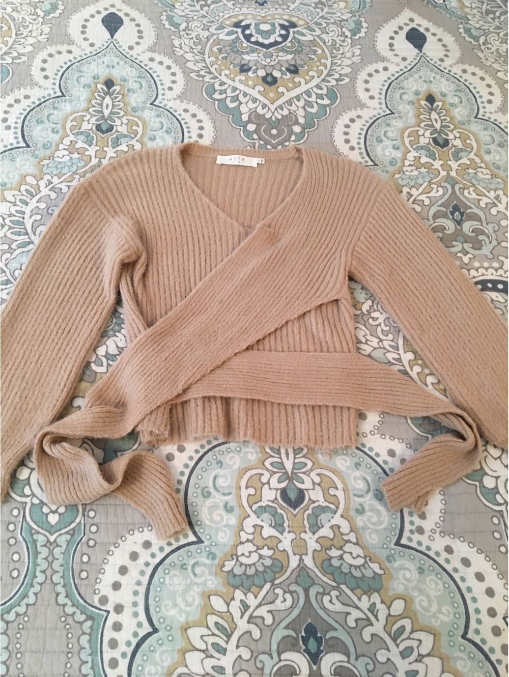ASTR The Label Blush Ribbed Knit Wrap Sweater Size Small